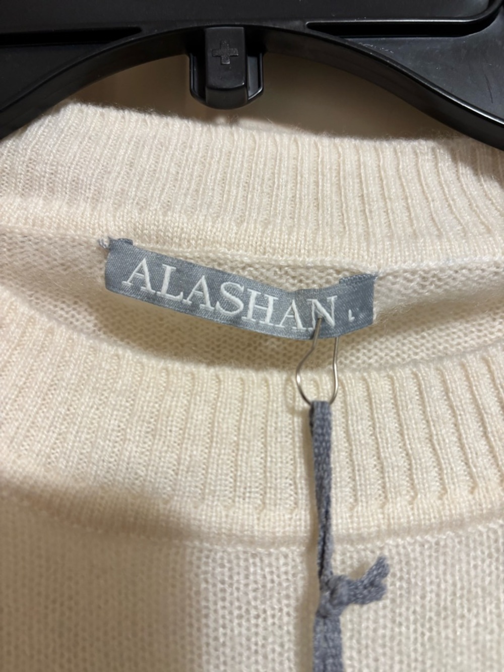 Pickleball cashmere Crewneck Sweater in White with Navy & green Stripes - Picture 4 of 7